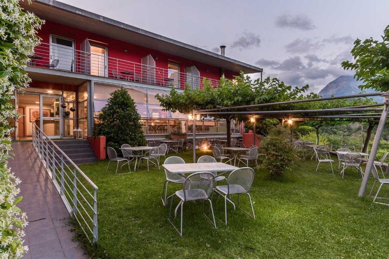 Gefiri Plakas Hotel, Tzoumerka エクステリア 写真