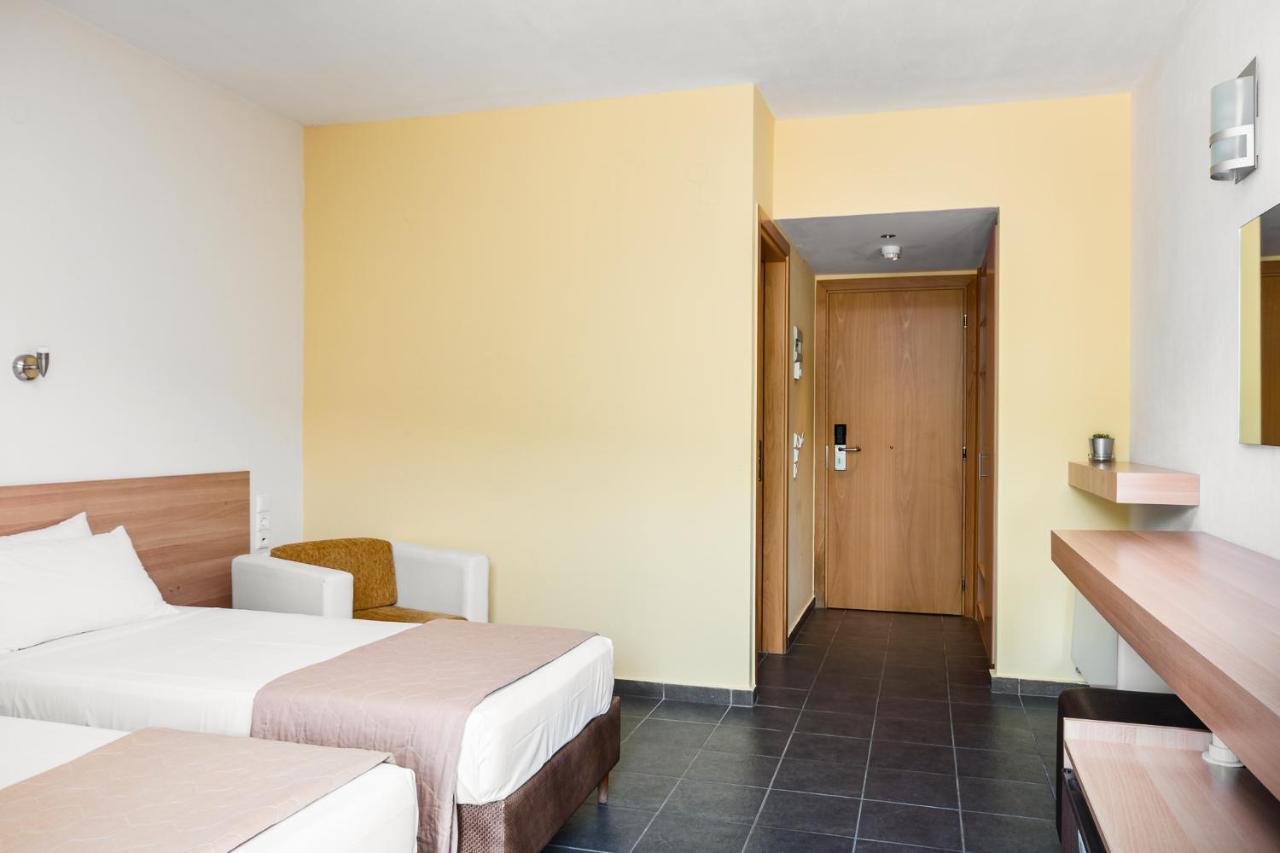 Gefiri Plakas Hotel, Tzoumerka エクステリア 写真