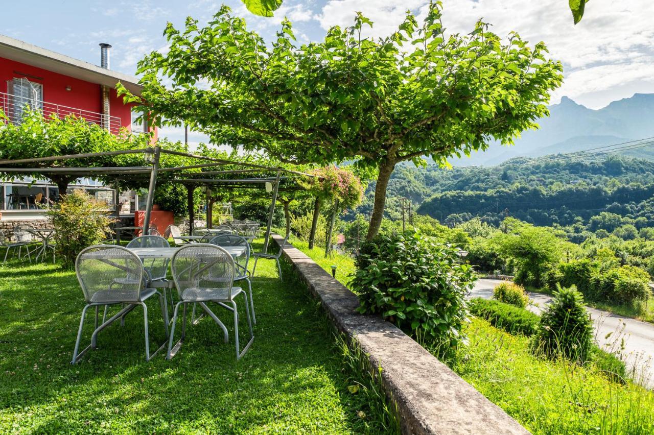 Gefiri Plakas Hotel, Tzoumerka エクステリア 写真