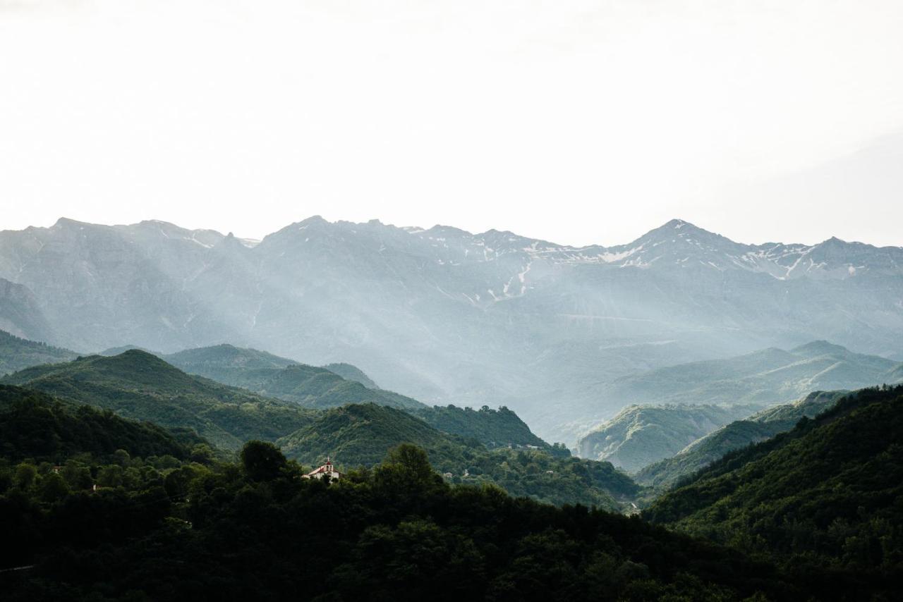 Gefiri Plakas Hotel, Tzoumerka エクステリア 写真
